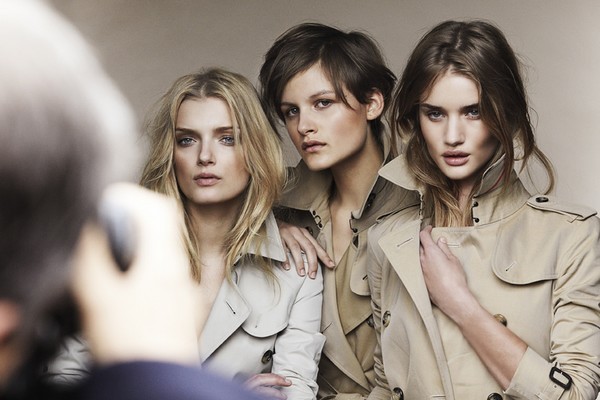 Backstage Burberry 5.jpg