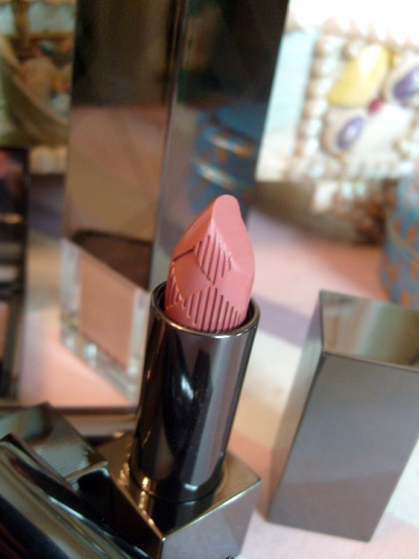 Burberry nude 1.jpg